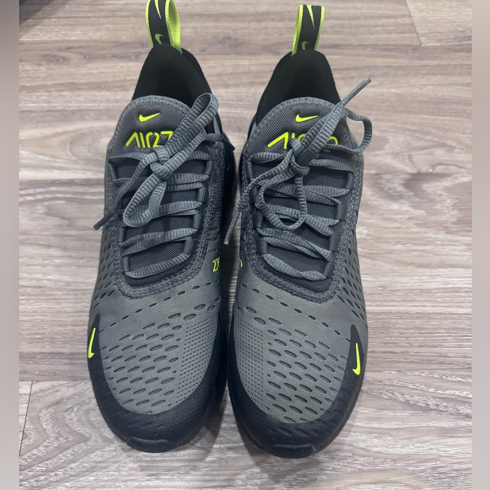Nike Air Max 270 Sneakers